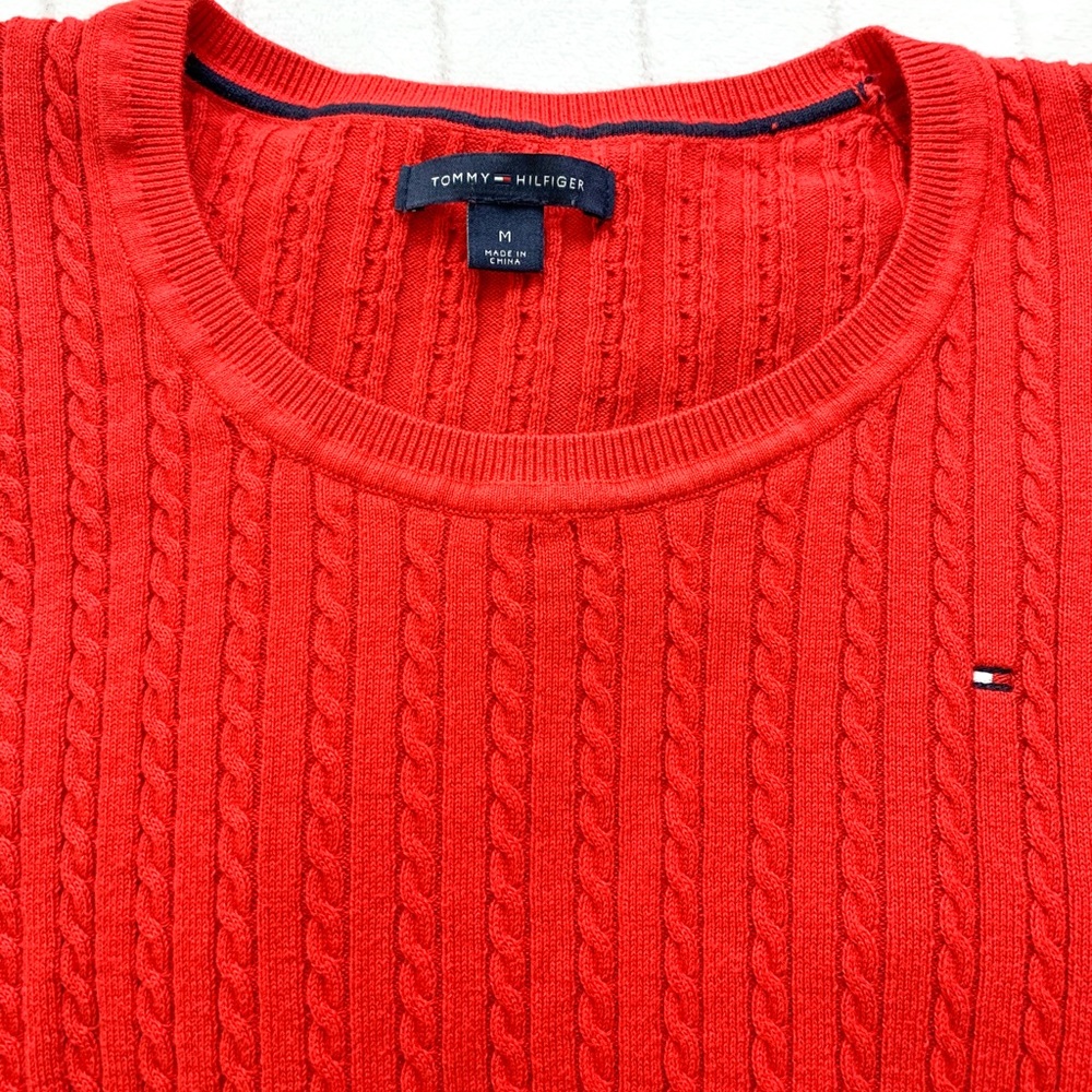 Tommy Hilfiger red pull 🧨